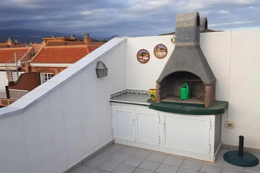 Private Apartment With Roof Terrace Arona