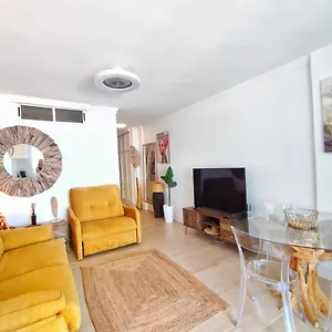 Luxury Ocean View Americas Apartment